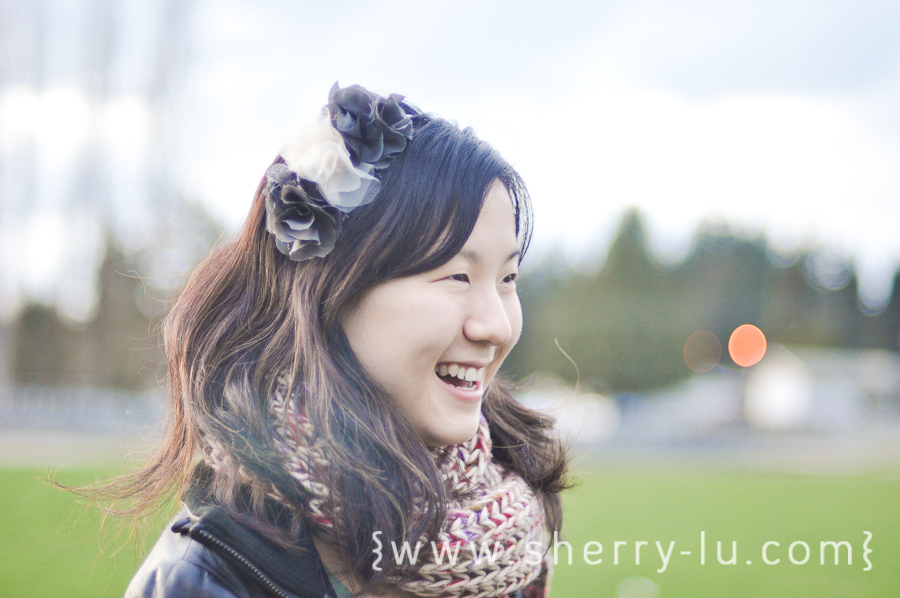 coquitlam portrait photographer, photographing a girl wearing a diy headband